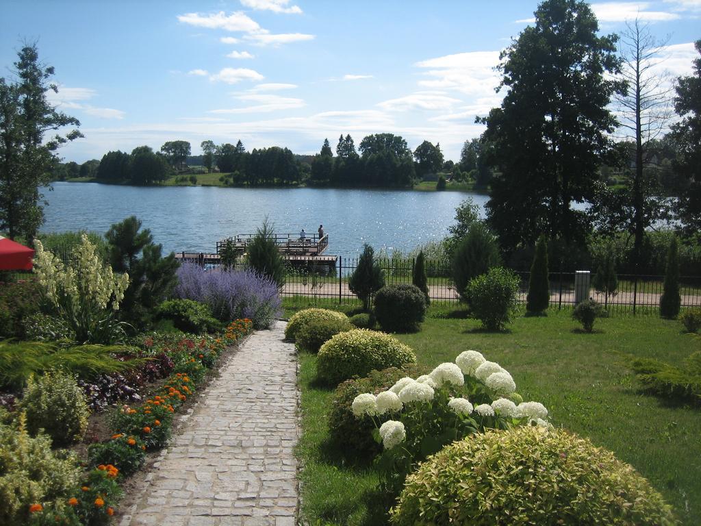 Gosciniec Rycerski Bed and Breakfast Paprotki Esterno foto