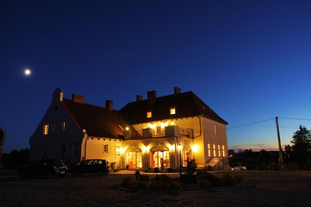 Gosciniec Rycerski Bed and Breakfast Paprotki Esterno foto