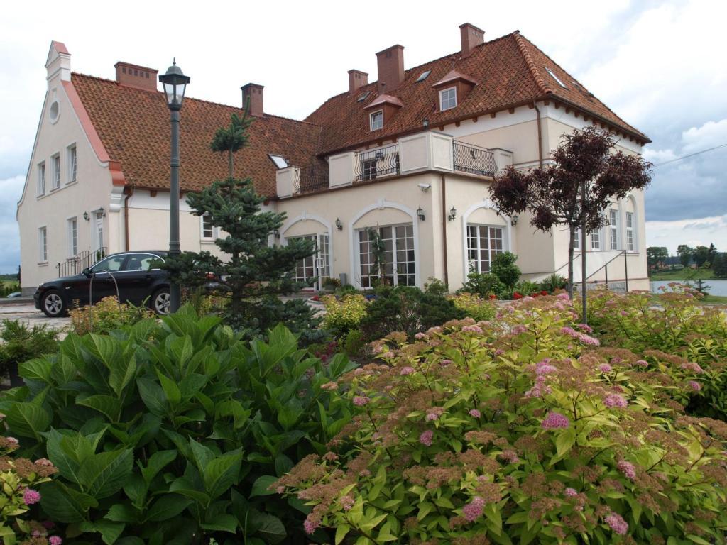 Gosciniec Rycerski Bed and Breakfast Paprotki Esterno foto